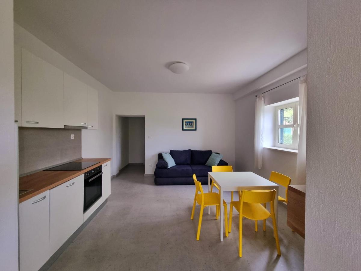 Apartments Iskra Duce Exterior photo