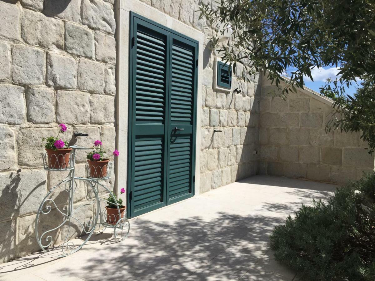 Apartments Iskra Duce Exterior photo